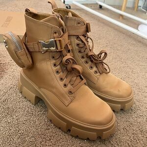 Steve Madden boots